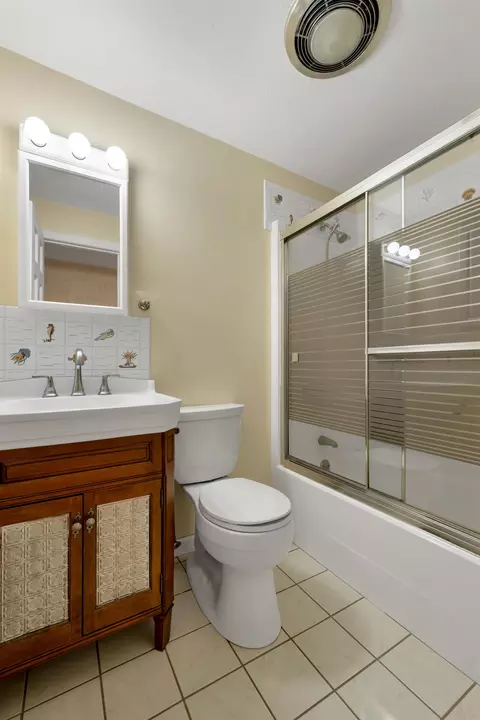 Bath - 421 Ocean Blvd #N1, Hampton, NH 03842 photo 2 of 2