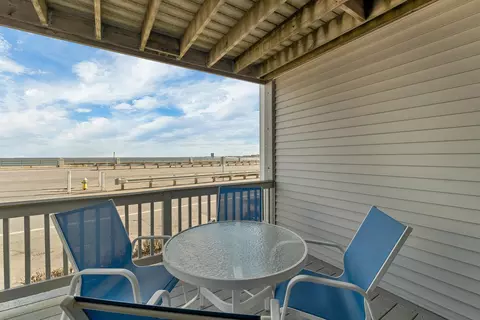 Exterior - 421 Ocean Blvd #N1, Hampton, NH 03842 photo 7 of 9