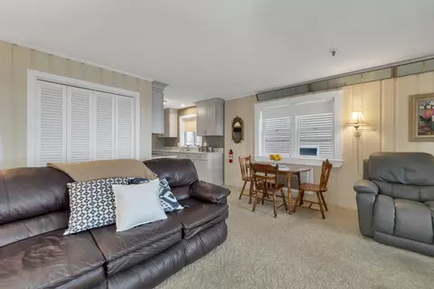 Living - 421 Ocean Blvd #N1, Hampton, NH 03842 photo 4 of 6