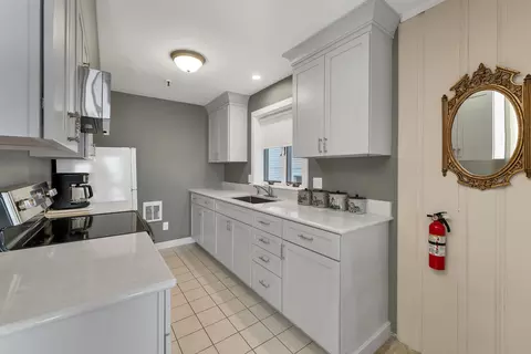 Kitchen - 421 Ocean Blvd #N1, Hampton, NH 03842 photo 1 of 5