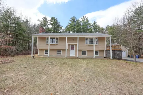 12 Forest Ln, Litchfield, NH 03052