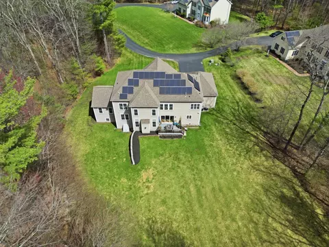 65 Canterbury Hill Rd, Acton, MA 01720