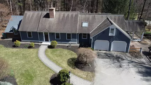 100 Richardson Rd, Hollis, NH 03049