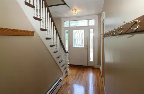 Entry Way - 19 Mechanic St, Gorham, NH 03581 photo 2 of 7