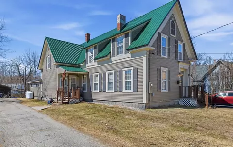 19 Mechanic St, Gorham, NH 03581