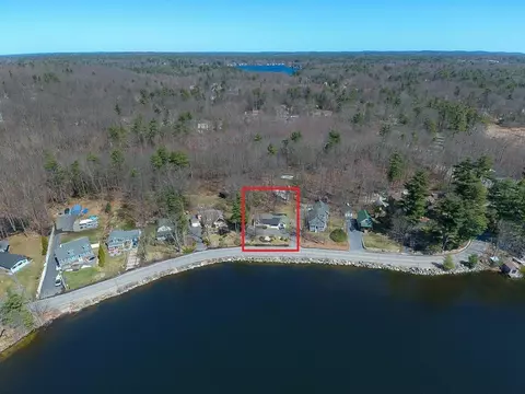 122 Wash Pond Rd, Hampstead, NH 03841