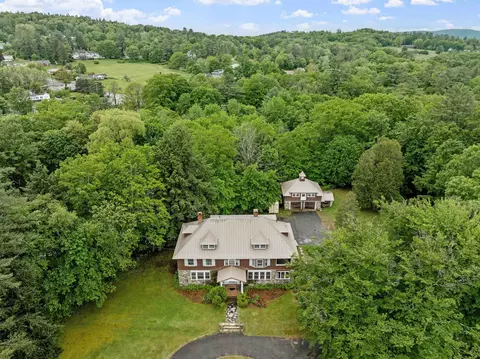 1 Foster Pl, Claremont, NH 03743