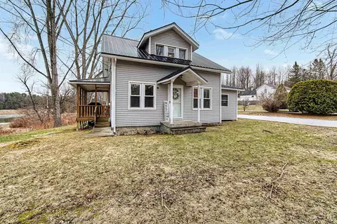 423 Highgate Rd, Highgate, VT 05459