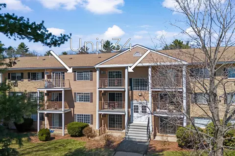 379 Huse Rd #34, Manchester, NH 03103