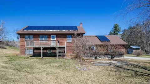 97 Frost Hill Rd, Mount Holly, VT 05758