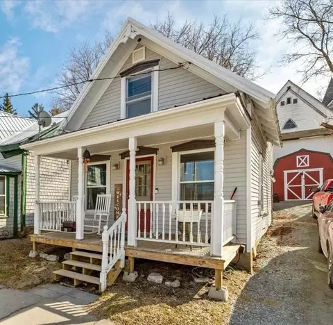 29 Powell St, Richford, VT 05476