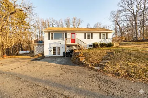 1571 Dairy Hill Rd, Royalton, VT 05068