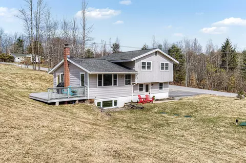 1061 Weeks Hill Rd, Stowe, VT 05672