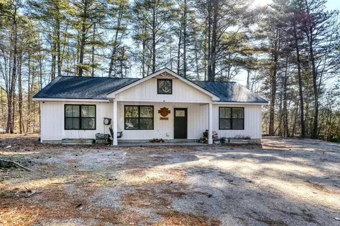 80 White Lake Rd, Chocorua, NH 03817