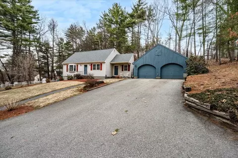 4 Joanne St, Merrimack, NH 03054