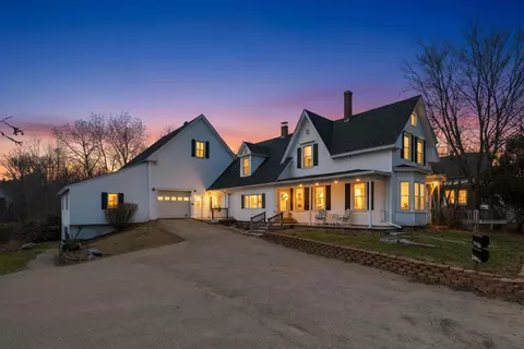 388 Elm St, Laconia, NH 03246