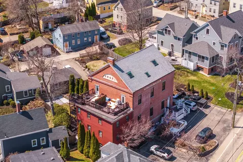 348 Maplewood Ave #4, Portsmouth, NH 03801