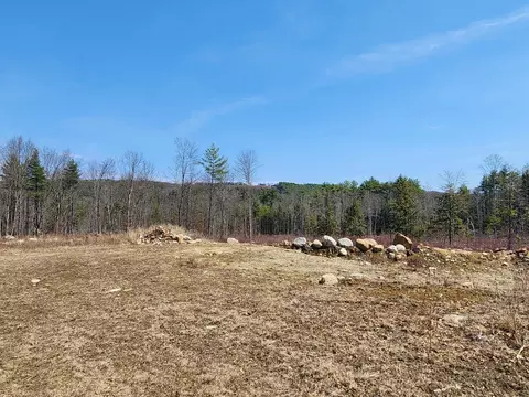 455 Maple St, Hopkinton, NH 03229