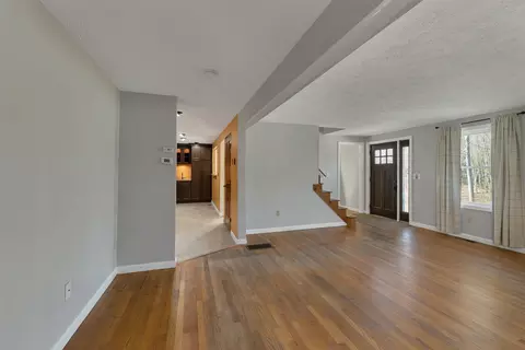 Living - 50 Range Rd, Epsom, NH 03234 photo 4 of 8