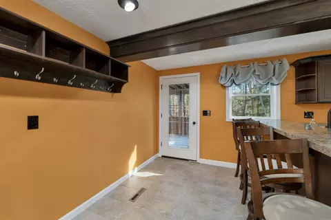 Entry Way - 50 Range Rd, Epsom, NH 03234 photo 1 of 3