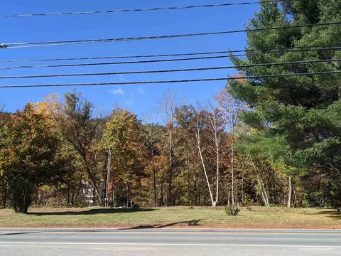 214 S Main St, Lisbon, NH 03585