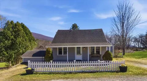1768 Barnumville Rd, Manchester, VT 05255