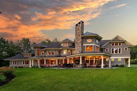 30 Leopards Leap Rd, Meredith, NH 03253