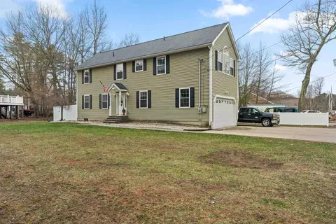 28 Shore Dr, Salem, NH 03079