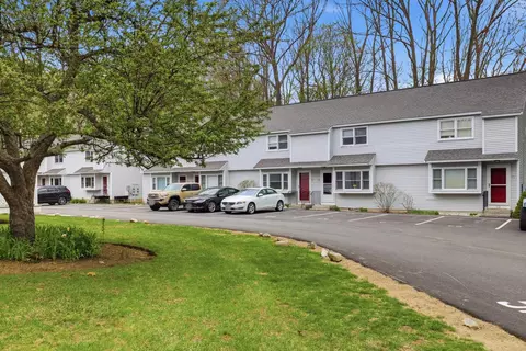 777 Middle Rd #72, Portsmouth, NH 03801