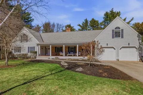 16 Isaac Lucas Cir, Dover, NH 03820