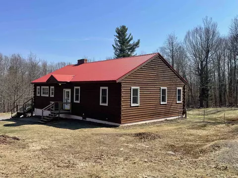 533 Juniper Hill Rd, Stoddard, NH 03464