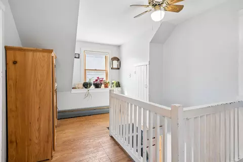 Entry Way - 88 Spring Rd, Tunbridge, VT 05077 photo 4 of 4