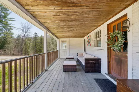 Exterior - 88 Spring Rd, Tunbridge, VT 05077 photo 4 of 6