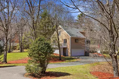 10 Hunter Dr, Derry, NH 03038