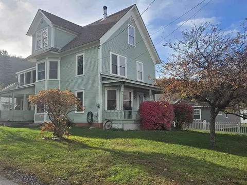 83 Spring St, Hardwick, VT 05843