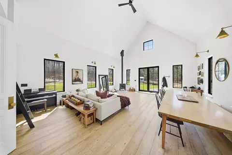 225 Piper Ridge Rd, Weybridge, VT 05753