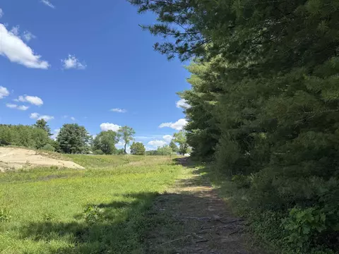 69 Plumb Pak Dr, Winchester, NH 03470