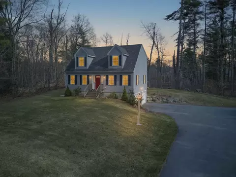 274 Pleasant St, Epping, NH 03042