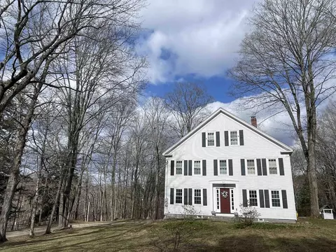 507 Old Street Rd, Peterborough, NH 03458