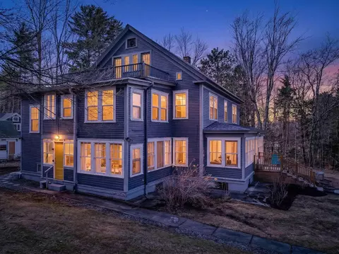 Exterior - 92 Pinewood Ave, Bethlehem, NH 03574 photo 1 of 7