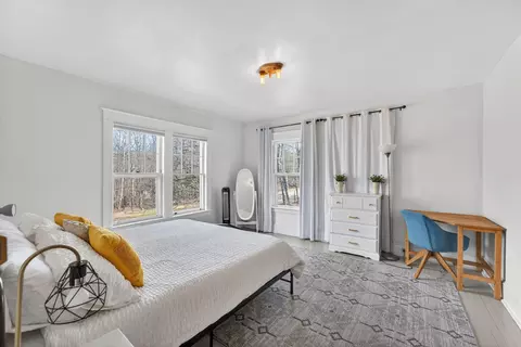 Bedroom - 92 Pinewood Ave, Bethlehem, NH 03574 photo 6 of 14