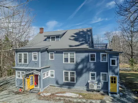 Exterior - 92 Pinewood Ave, Bethlehem, NH 03574 photo 6 of 7