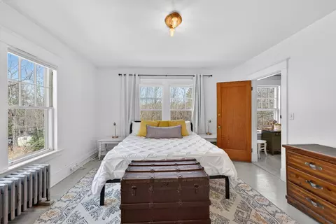 Bedroom - 92 Pinewood Ave, Bethlehem, NH 03574 photo 1 of 14