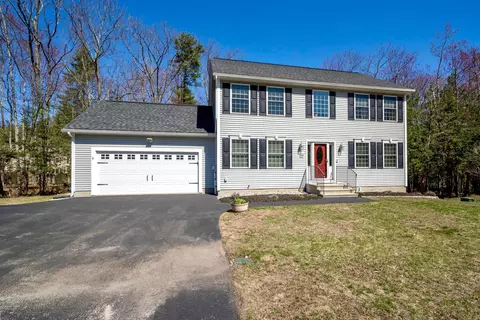 69 Falcon Ridge Rd, Milford, NH 03055