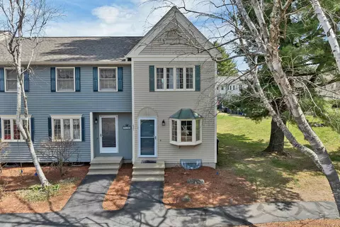 631 Fox Hollow Dr, Hudson, NH 03051