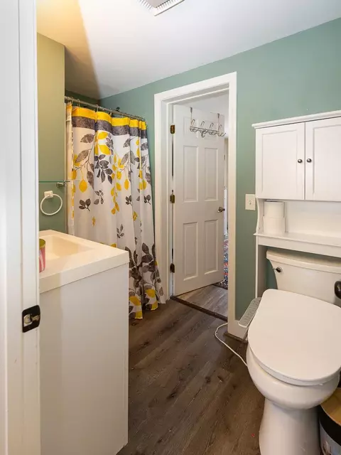 Bath - 789 Ocean Blvd, Rye, NH 03870 photo 4 of 4