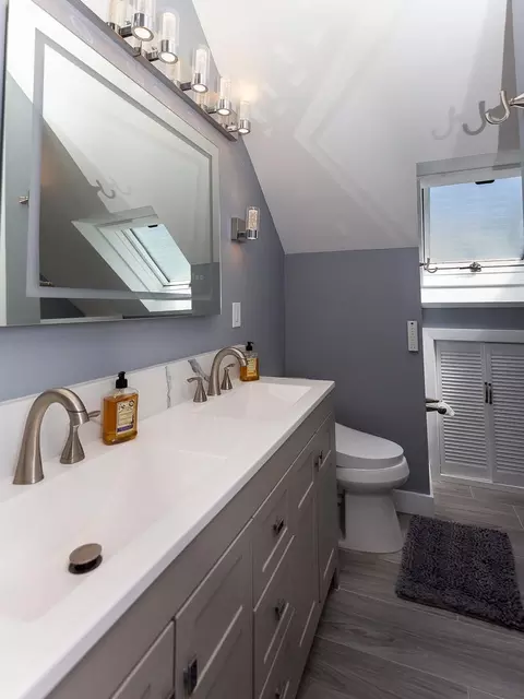 Bath - 789 Ocean Blvd, Rye, NH 03870 photo 1 of 4