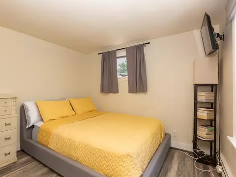 Bedroom - 789 Ocean Blvd, Rye, NH 03870 photo 6 of 10
