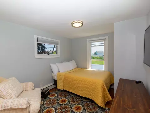 Bedroom - 789 Ocean Blvd, Rye, NH 03870 photo 7 of 10