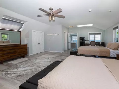 Bedroom - 789 Ocean Blvd, Rye, NH 03870 photo 2 of 10